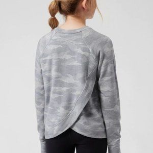 Athleta Girl Cozy Cross Your Fingers Gray Heather CAMO Sweatshirt Size XXL/16